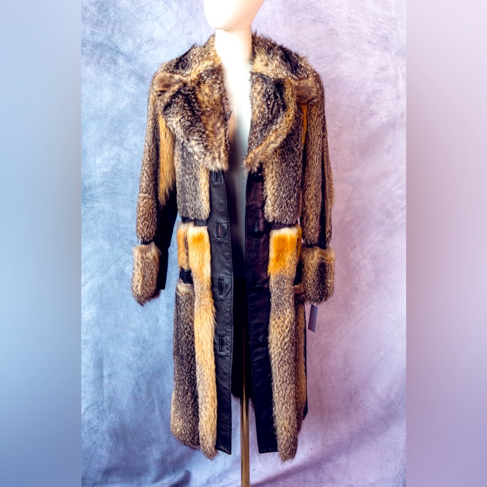 Vintage Real Fur Coat Fox leather details size 8 black leather